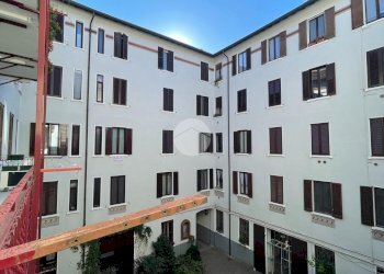 Two-room apartment Via Cola Montano, Milano (neighborhood Isola) - photo 26