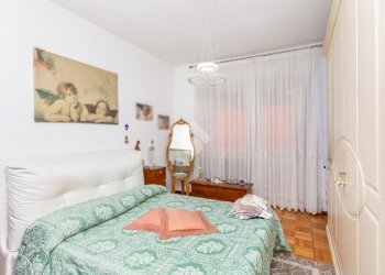 Four-room apartment Corso Bernardino Telesio, Torino (neighborhood Parella) - photo 15