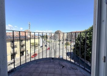 Three-room apartment Via Errico Giachino, Torino (neighborhood Borgo Vittoria) - photo 13