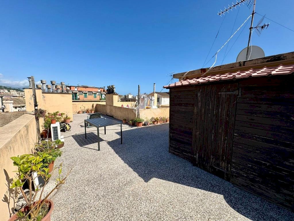 Four-room apartment Viale Narisano, Genova (neighborhood Cornigliano) - photo 1