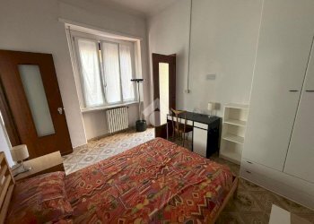Three-room apartment Piazza Santa Giulia, Torino (neighborhood Vanchiglia) - photo 3