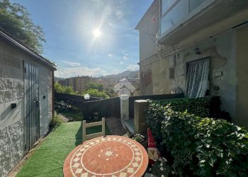 Trilocale Salita al Garbo, Genova (zona Rivarolo) - foto 2