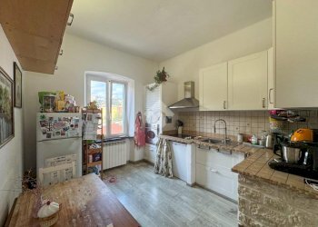Trilocale Salita al Garbo, Genova (zona Rivarolo) - foto 20