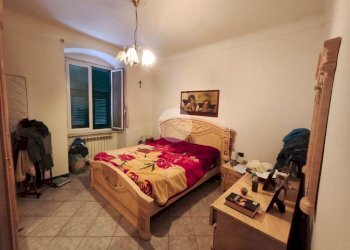 Three-room apartment Via Germano Jori, Genova (neighborhood Certosa) - photo 1
