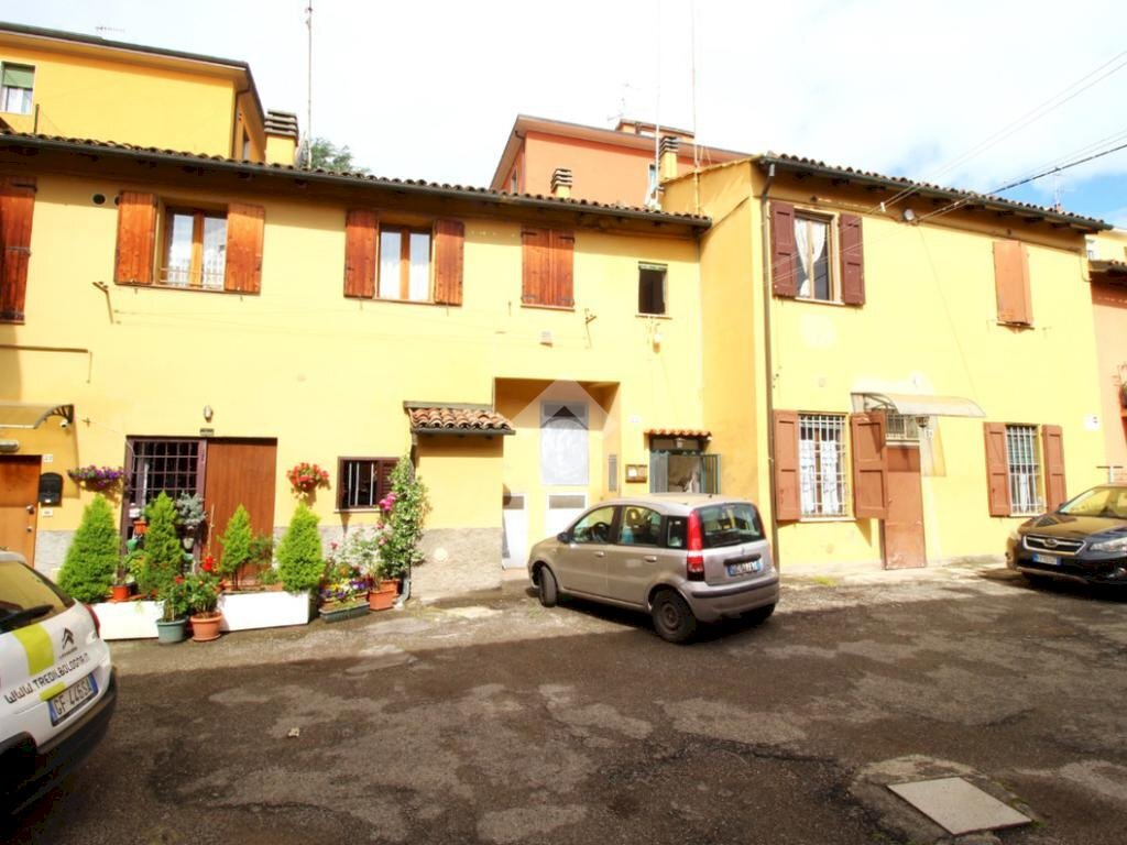 Two-room apartment Bologna, Bologna (neighborhood Funivia) - photo 1