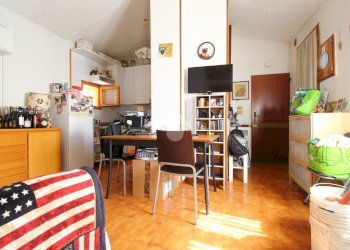 Two-room apartment Via dei Carrettieri, Bologna (neighborhood Funivia) - photo 14
