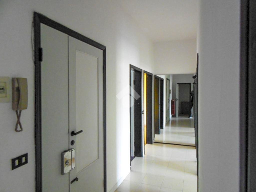 Three-room apartment Via Almerigo Storari, Ferrara - photo 2