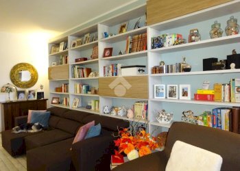 Three-room apartment Via Germoglio, Ferrara - photo 1
