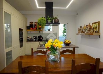Three-room apartment Via Germoglio, Ferrara - photo 11