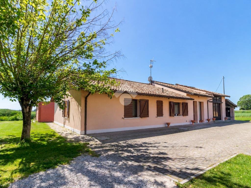 Semi-detached house Via Argine Destro Montone, Ravenna - photo 1