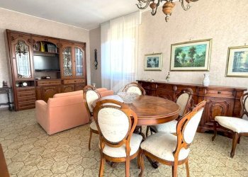 Three-room apartment Via Flora, Legnano - photo 2