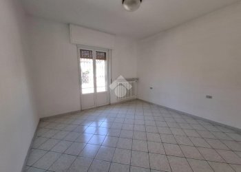 Two-room apartment Via IV Novembre, Magenta - photo 11