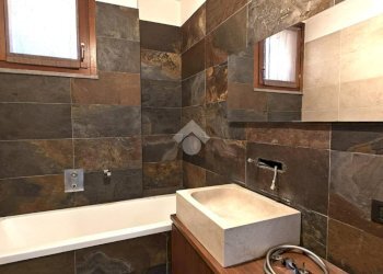 Three-room apartment Via U. Foscolo, Senago - photo 6