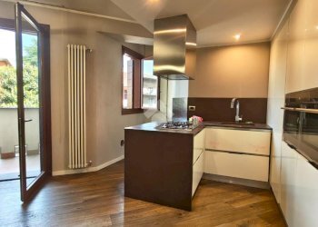 Three-room apartment Via U. Foscolo, Senago - photo 14