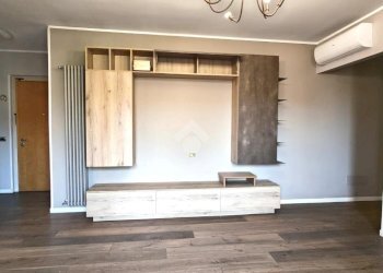 Three-room apartment Via U. Foscolo, Senago - photo 17