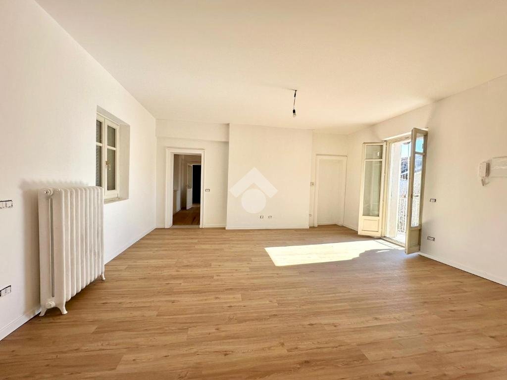 Three-room apartment Via giuseppe mazzini, Savigliano - photo 1