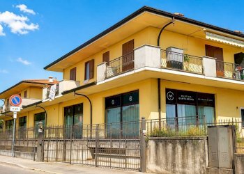 Foto 2 - Commercial Premises via cavour, Bolgare - photo 2