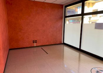 Foto 3 - Commercial Premises via cavour, Bolgare - photo 3