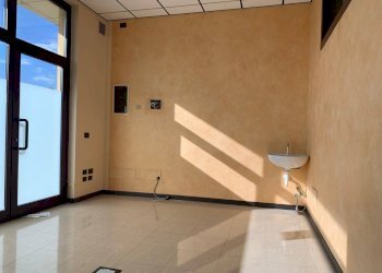 Foto 9 - Commercial Premises via cavour, Bolgare - photo 9