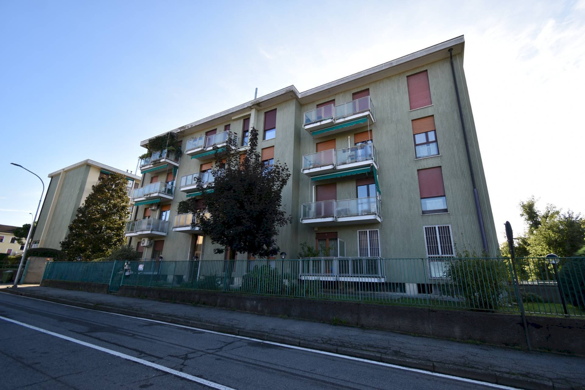 Foto 1 - Two-room apartment Via Giuseppe Parini
 
45, Arcore - photo 1