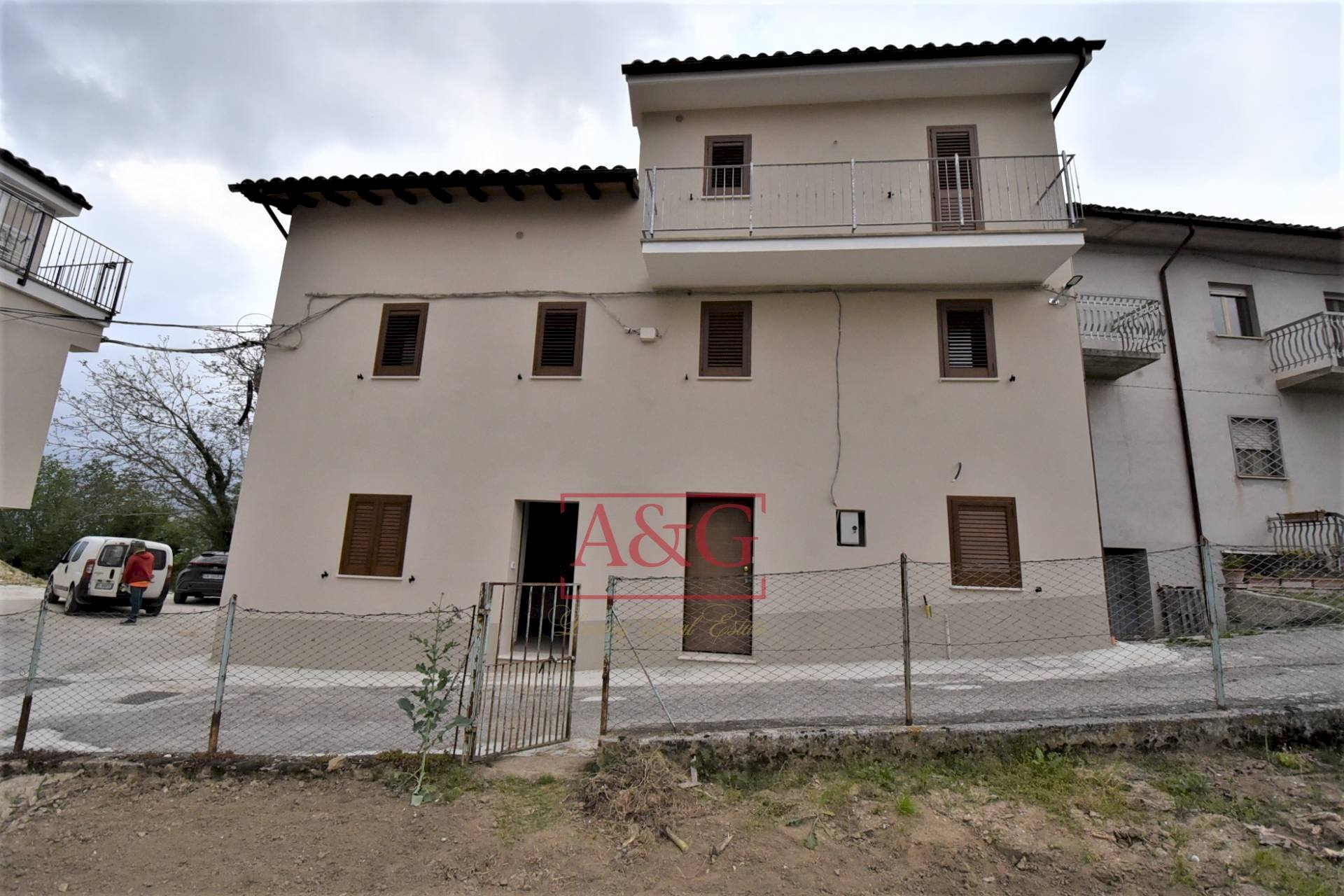 Foto 1 - Casa indipendente Via Villa Verri
 
12, Amandola - foto 1