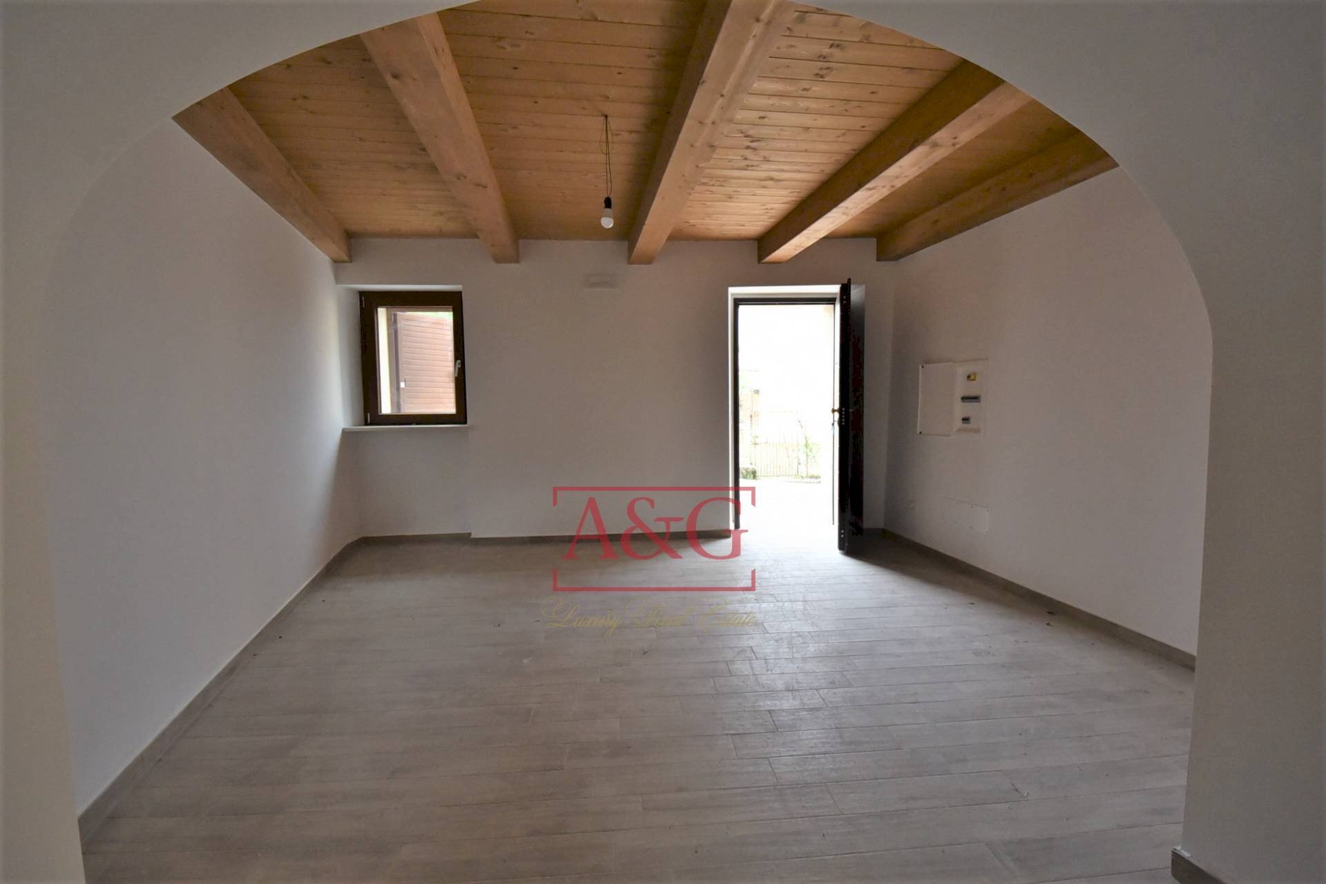 Foto 3 - Casa indipendente Via Villa Verri
 
12, Amandola - foto 3