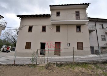 Foto 1 - Independent house Via Villa Verri
 
12, Amandola - photo 1