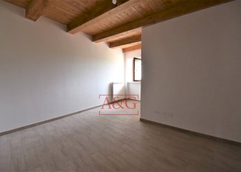 Foto 11 - Independent house Via Villa Verri
 
12, Amandola - photo 11