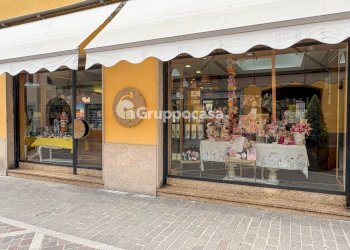 Foto 11 - Commercial Activity Via Roma
10, Magenta - photo 11