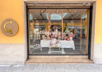 Foto 12 - Commercial Activity Via Roma
10, Magenta - photo 12