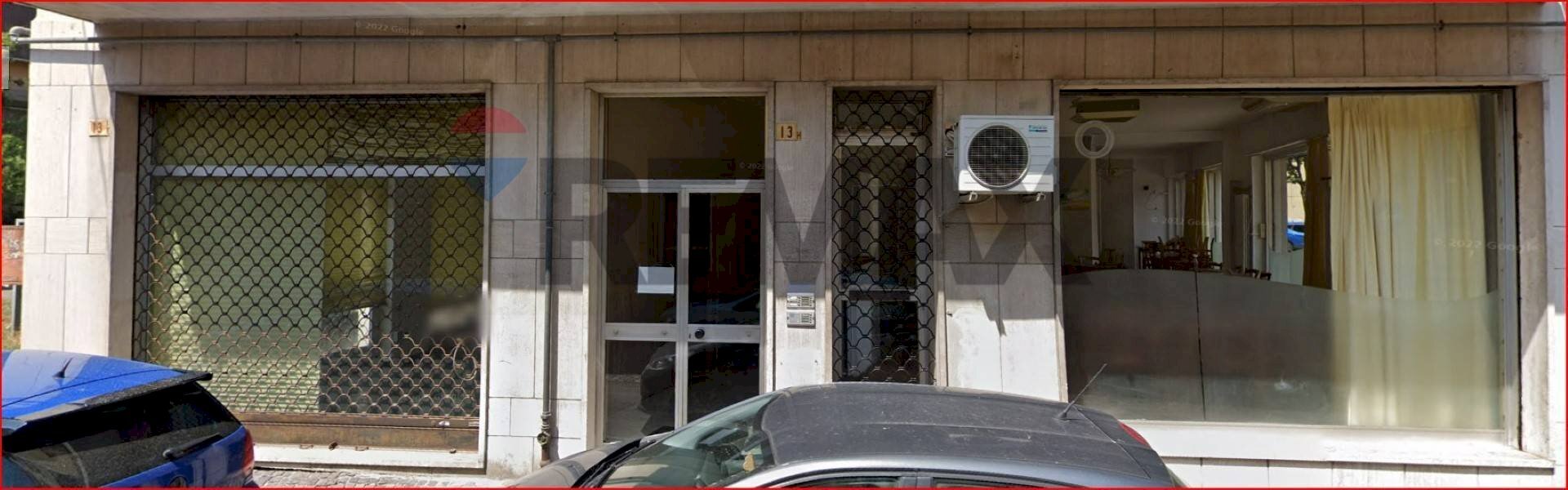 Edificio all\'aperto - Commercial Premises VITTORIO ALFIERI
 
13H, Valenza - photo 2