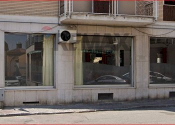 Edificio all\'aperto - Commercial Premises VITTORIO ALFIERI
13H, Valenza - photo 3