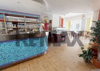 Sala da pranzo - Negozio VITTORIO ALFIERI
 
13, Valenza - foto 4