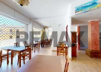 Sala da pranzo - Negozio VITTORIO ALFIERI
 
13, Valenza - foto 5