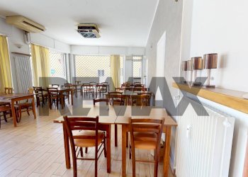Sala da pranzo - Negozio VITTORIO ALFIERI
 
13, Valenza - foto 7