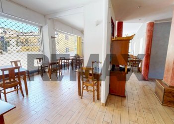 Sala da pranzo - Negozio VITTORIO ALFIERI
 
13, Valenza - foto 12