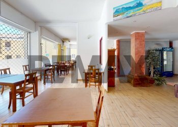 Sala da pranzo - Negozio VITTORIO ALFIERI
 
13, Valenza - foto 20