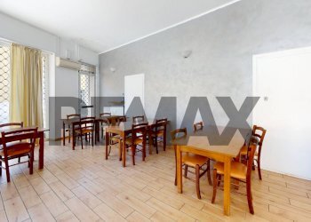 Sala da pranzo - Negozio VITTORIO ALFIERI
 
13, Valenza - foto 21