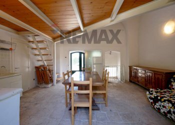 Sala da pranzo - Villa Strada Comunale Cristallina
 
14, Mola di Bari - photo 23