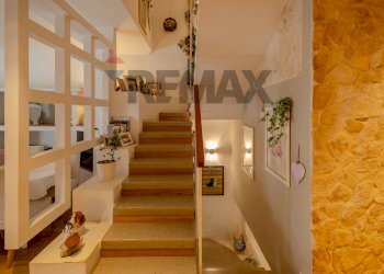 Scale - Terraced Villa Via Oberdan
 
376, Noicàttaro - photo 9
