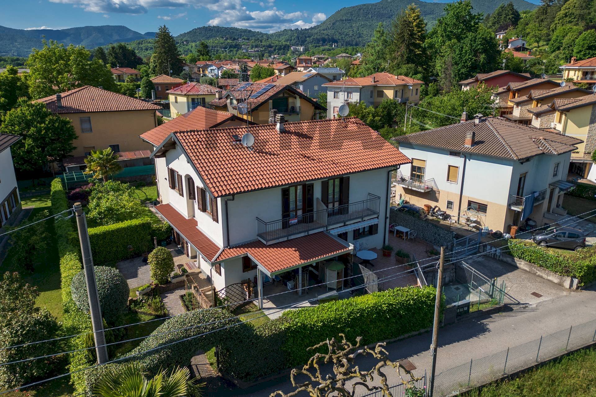 Casa all\'aperto - Semi-detached house VIA DEI MUGHETTI
13, Viggiù - photo 2