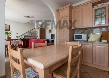 Sala da pranzo - Semi-detached house VIA MUGHETTI 13, Viggiù - photo 9