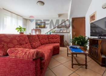Soggiorno - Semi-detached house VIA MUGHETTI 13, Viggiù - photo 11