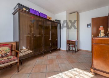 Camera / camera da letto - Semi-detached house VIA MUGHETTI 13, Viggiù - photo 23