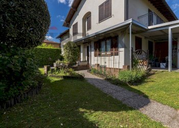 Casa all\'aperto - Semi-detached house VIA MUGHETTI 13, Viggiù - photo 6