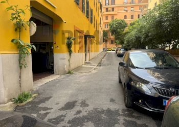 Edificio all\'aperto - Commercial Premises Via Domodossola
27, Roma - photo 9