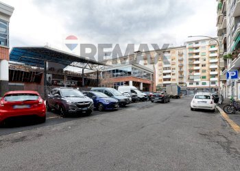 Esterno - Commercial Premises via Francesco Laparelli
128, Roma - photo 3