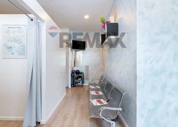 Hall / corridoio - Commercial Premises via Francesco Laparelli
128, Roma - photo 5
