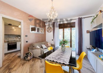 Sala da pranzo - Trilocale via San Martino
 
213, Monterotondo - foto 1