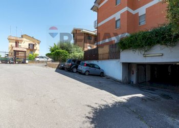 Edificio all\'aperto - Trilocale via San Martino
 
213, Monterotondo - foto 25